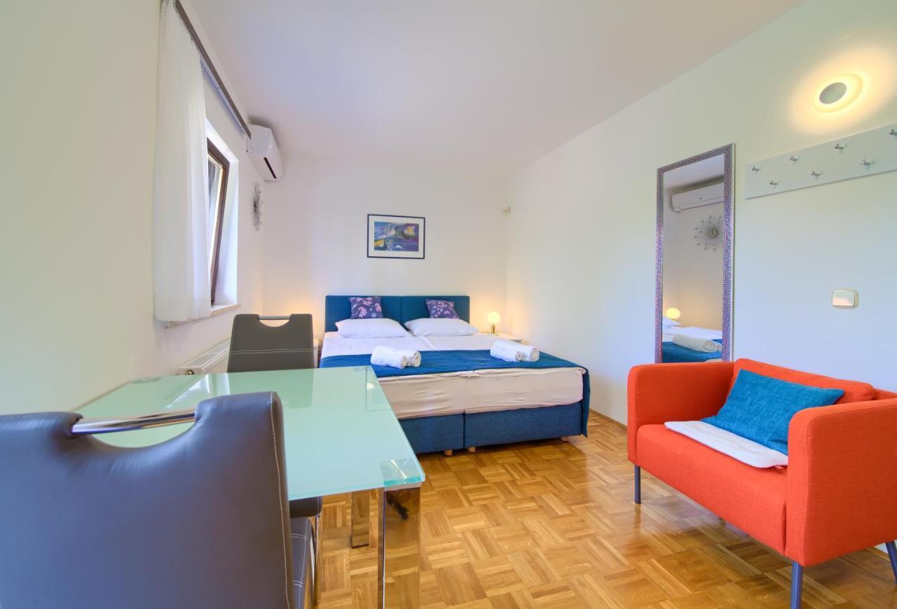Villa Punta 1St Floor Пунат Екстериор снимка